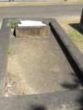 image of grave number 370174